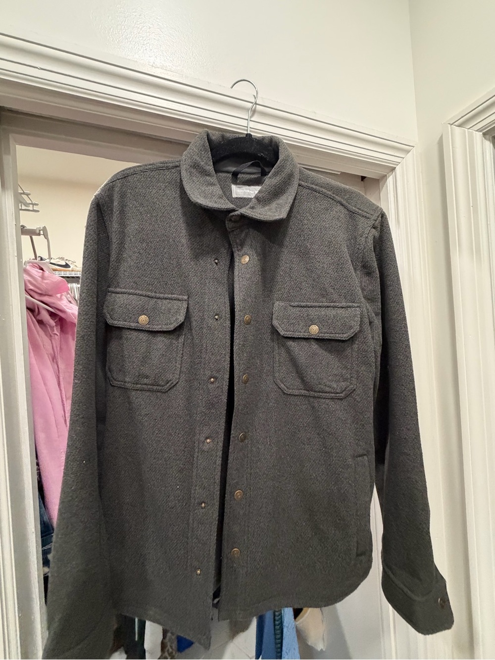 The Southern Shirt Company Dark Gray Button-Front Shirt Jacket